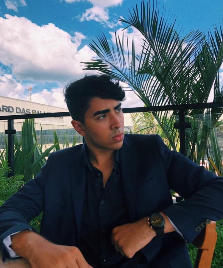 Guilherme, 22 anos